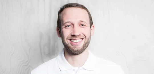 Erik Herrmann 01-2000x1125.